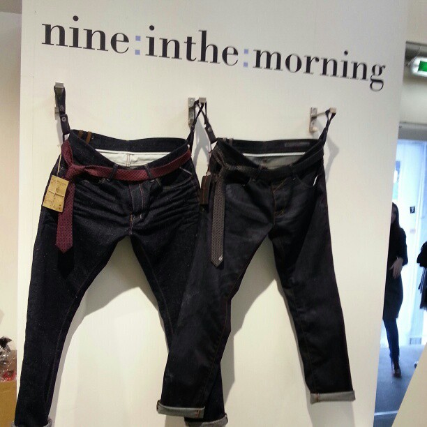 NINE IN THE MORNING ... DREAMING JEANS