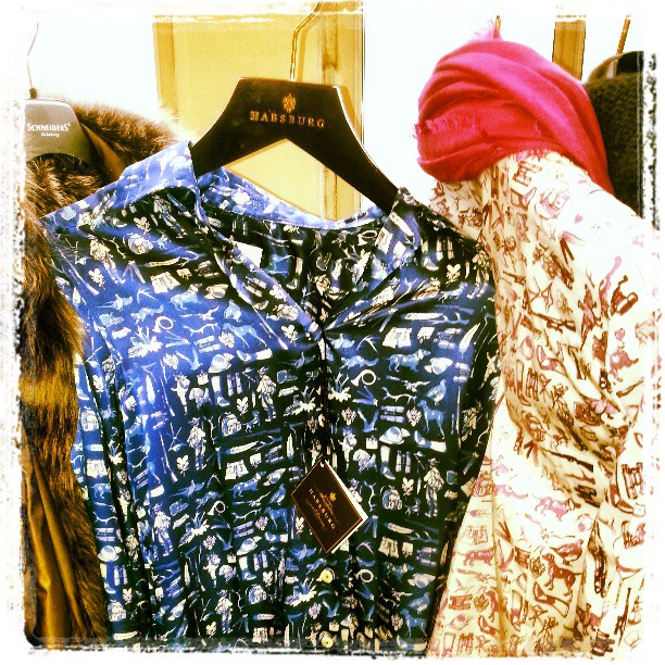 Seta e cotone per la stampa di Habsurg tks to @lauramagni_us pressday ... tutti gli altri brand su www.fashionancien.com