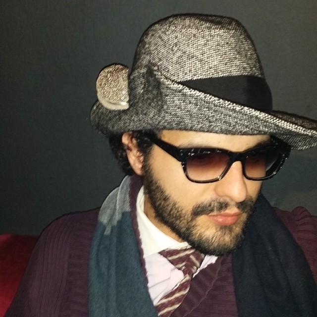 Nightlife outfit: Borsalino glasses, hat, scarf, Sofia Rocchetti broche @borsalino_world
