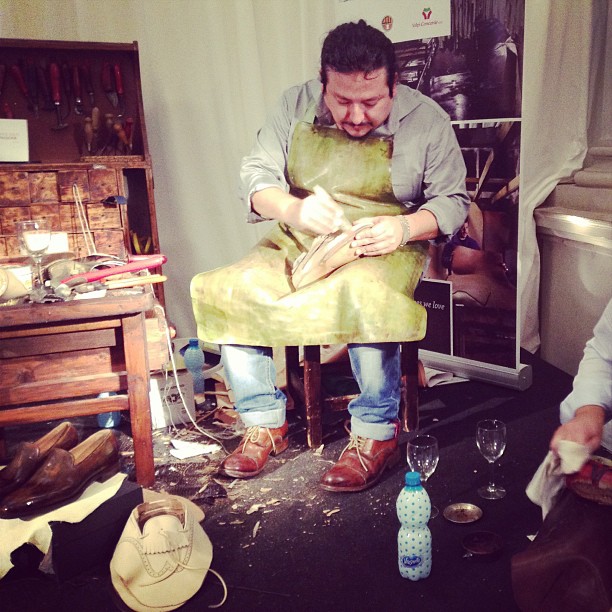 Susana Traca e Cuoio di Toscana. La brillante creatività di incontra #madeinitaly, #artigianalità.